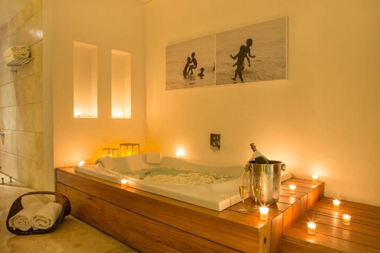 Bathroom Movich Cartagena de Indias Hotel