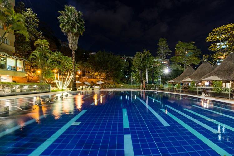Swimming pool Intercontinental Medellín Hotel Medellin