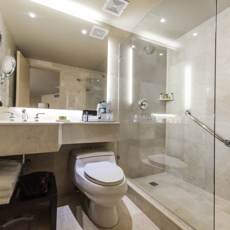 Habitación superior twin piso ejecutivo Intercontinental Medellín Habitación superior twin piso ejecutivo Intercontinental Medellín