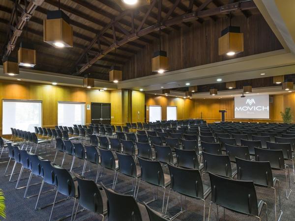 movich-pereira-sala-cedro-a