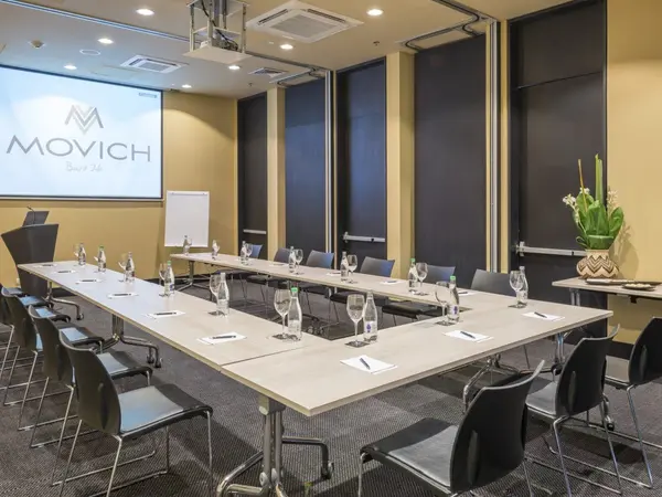 movich-buro-salon-cedro-b