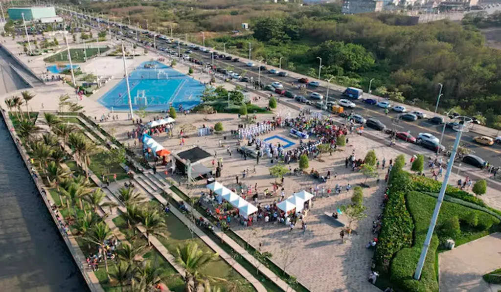 Movich Buró 51 (Barranquilla) 4 Malecón del Río